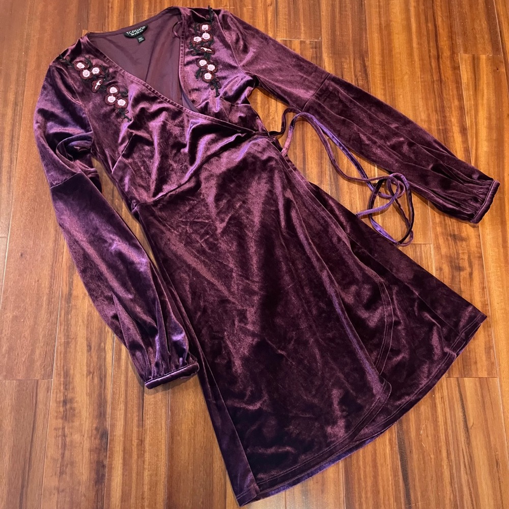 TOPSHOP Velvet Wrap Dress Floral Embroidery Long Sleeve Plum Purple Size 2 XS
